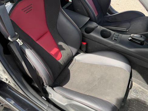 Used 2024 Nissan Z NISMO w/ Floor Mat Package RWD image 20