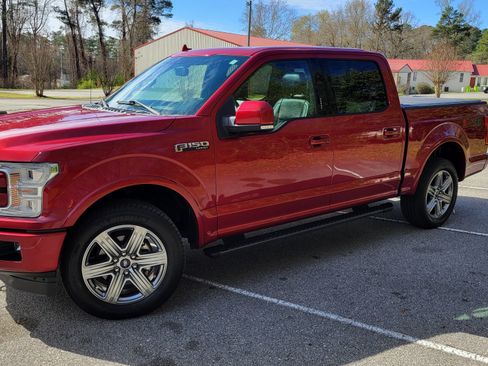 Used 2018 Ford F150 Lariat w/ Equipment Group 502A Luxury image 4