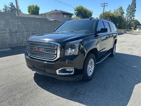 Used 2019 GMC Yukon XL SLE w/ HD Trailering Package RWD image 1