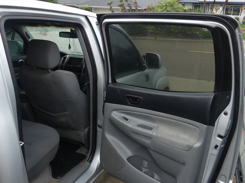 Used 2008 Toyota Tacoma PreRunner image 9