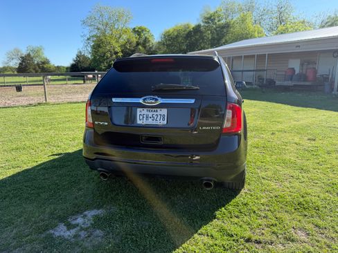 Used 2013 Ford Edge Limited w/ Driver Entry Pkg image 2