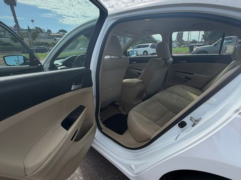 Used 2012 Honda Accord LX image 14