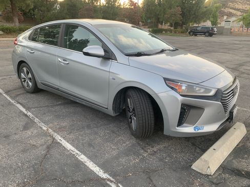 Used 2019 Hyundai Ioniq Limited w/ Ultimate Package 02 FWD image 10