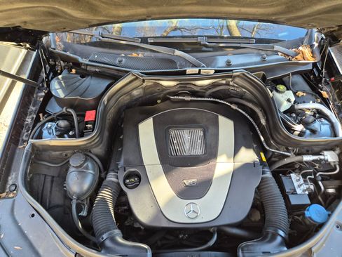 Used 2012 Mercedes-Benz GLK 350 4MATIC image 5