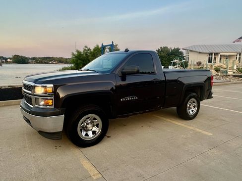 Used 2014 Chevrolet Silverado 1500 W/T w/ Trailering Package RWD image 2