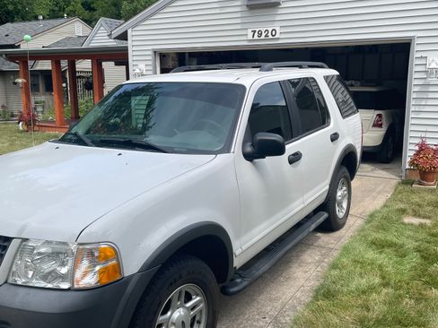 Used 2003 Ford Explorer Sport XLS AWD/4WD image 4