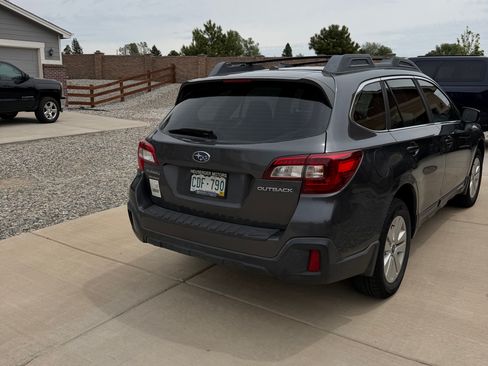 Used 2019 Subaru Outback 2.5i AWD/4WD image 5
