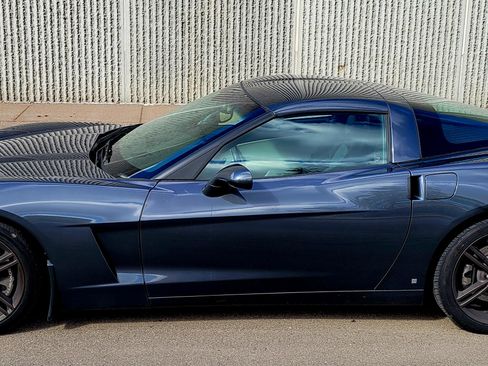 Used 2009 Chevrolet Corvette Coupe w/ Preferred Equipment Group image 12