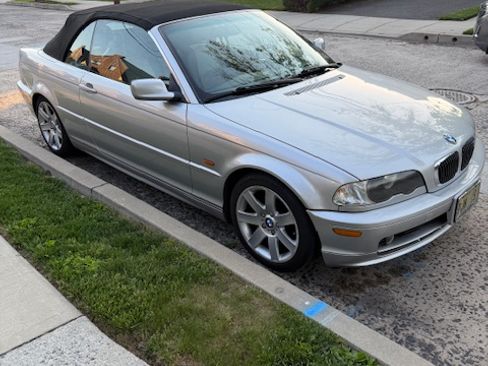 Used 2001 BMW 325Ci Convertible RWD image 9