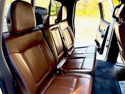 Used 2014 Ford F150 Platinum image 9