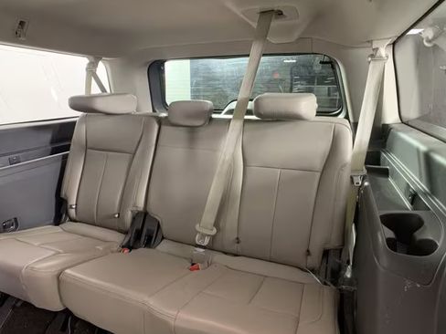 Used 2021 Ford Expedition Max XLT image 10