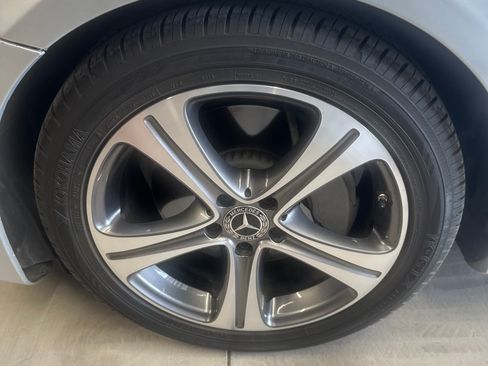 Used 2020 Mercedes-Benz E 350 Sedan image 14