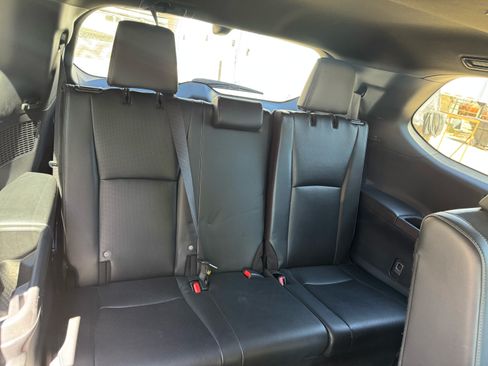 Used 2024 Toyota Grand Highlander AWD Hybrid image 11