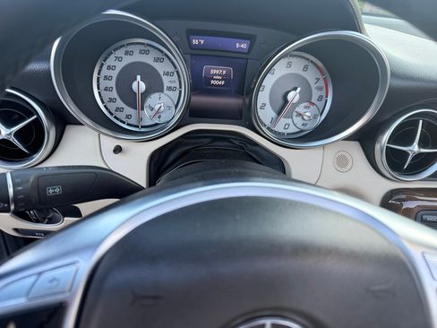 Used 2015 Mercedes-Benz SLK 250 image 9