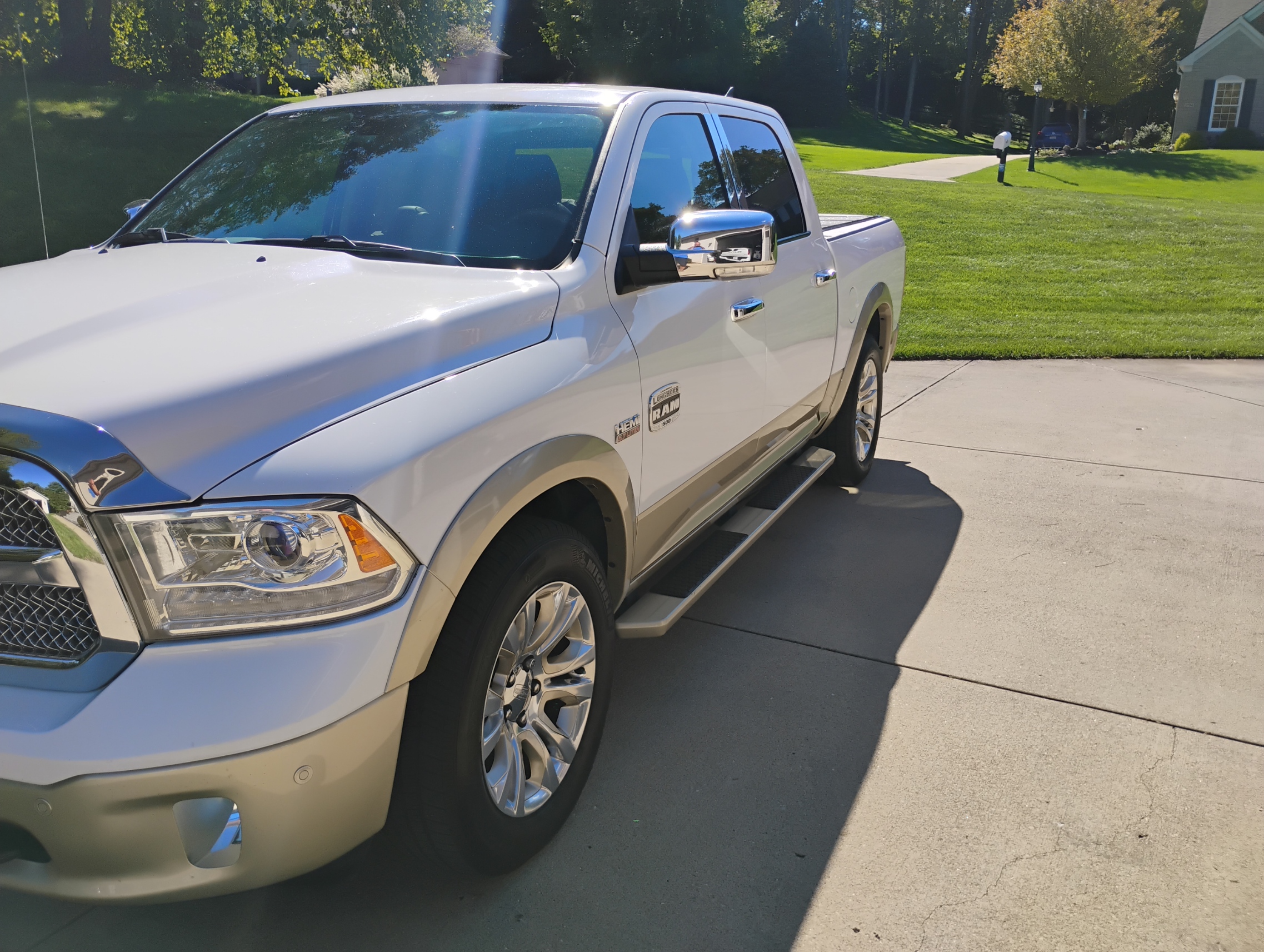 Used 2016 RAM 1500 Laramie Longhorn w/ Convenience Group AWD/4WD image 11