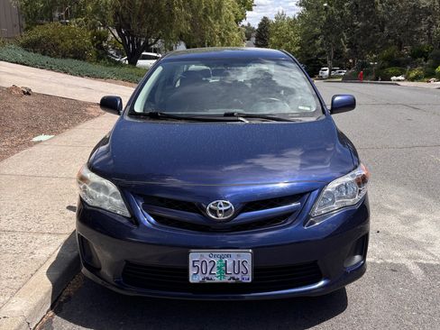 Used 2011 Toyota Corolla LE FWD image 5