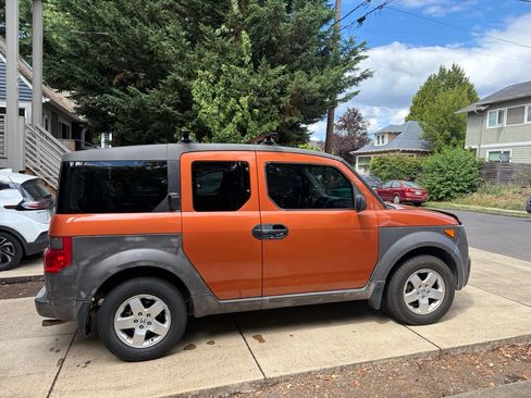 Used 2003 Honda Element EX image 4