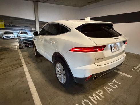 Used 2019 Jaguar E-PACE SE image 5