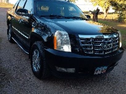 Used 2007 Cadillac Escalade EXT Sport Utility Pickup 4D 5 1/4 w/ Information Package