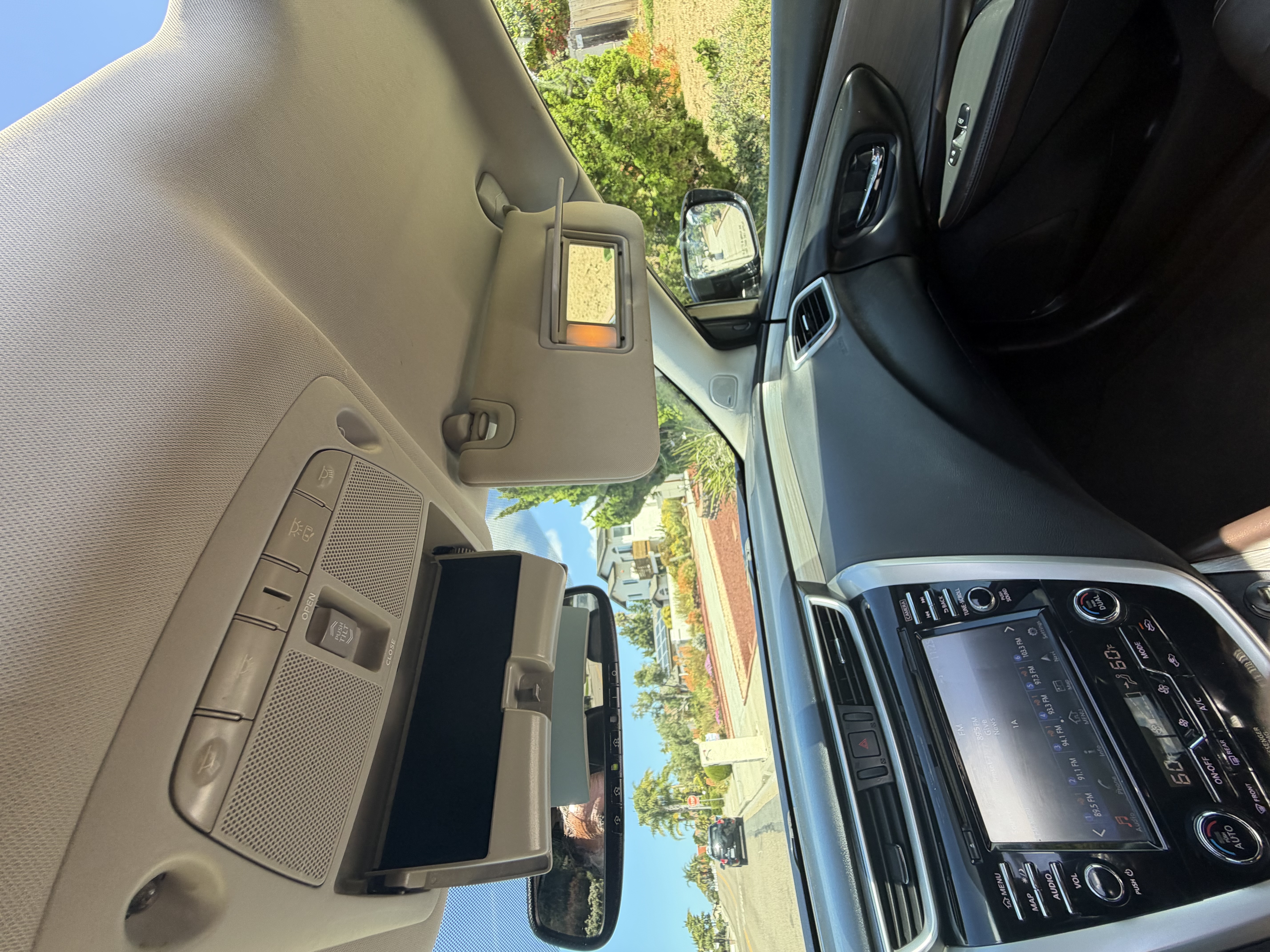 Used 2016 Nissan Murano Platinum w/ Platinum Technology Package FWD image 20
