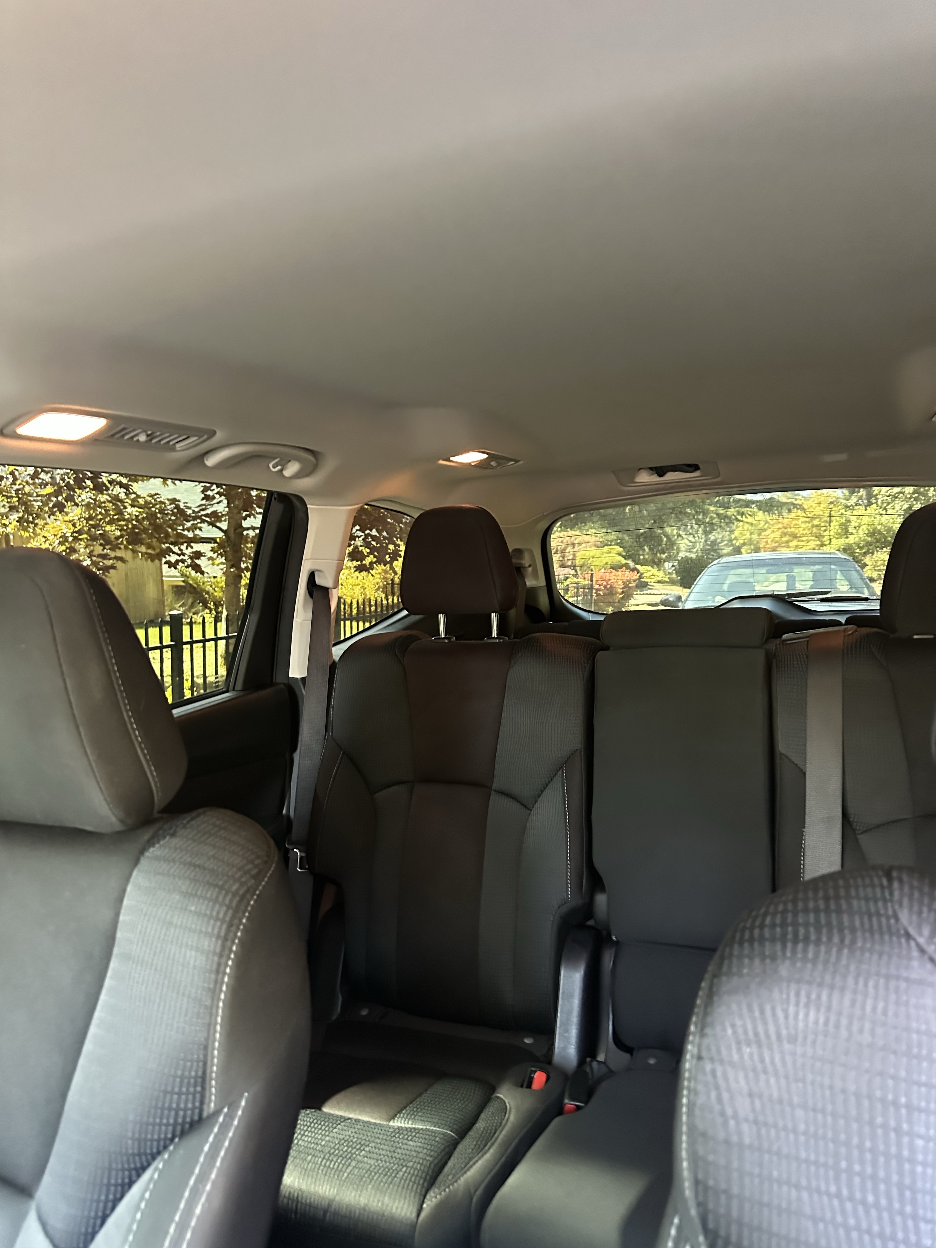 Used 2021 Subaru Ascent Premium w/ Convenience Package AWD/4WD image 11