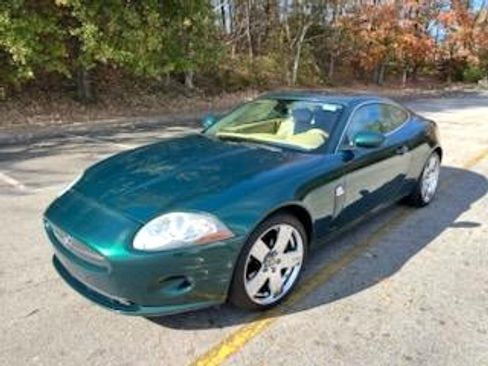 Used 2007 Jaguar XK Coupe image 2