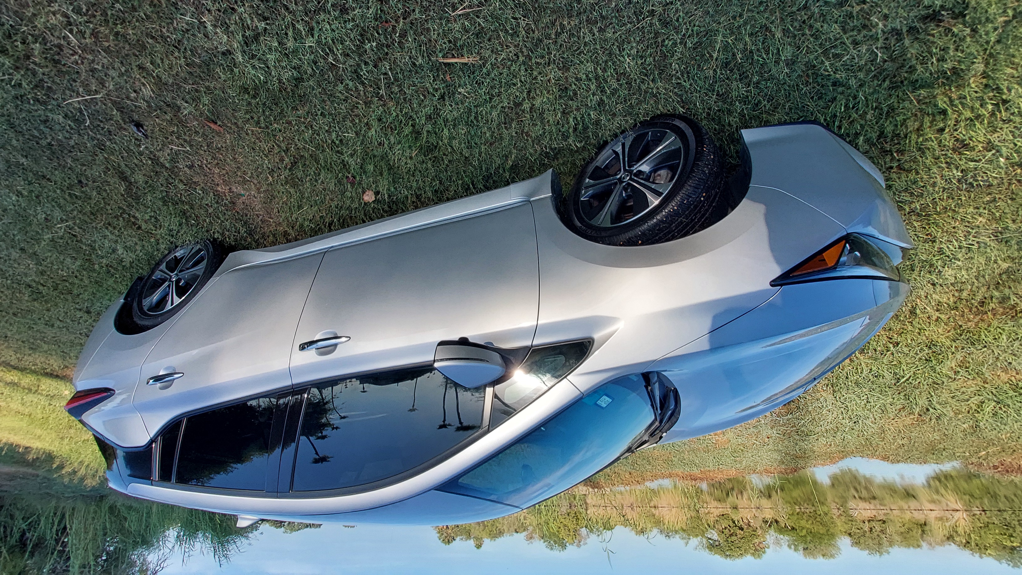 Used 2020 Nissan Leaf SL Plus FWD image 2