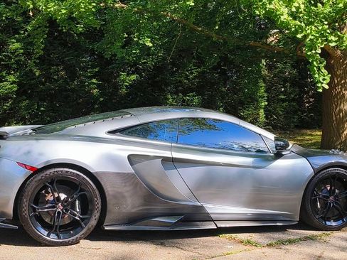 Used 2012 McLaren MP4-12C Coupe image 16