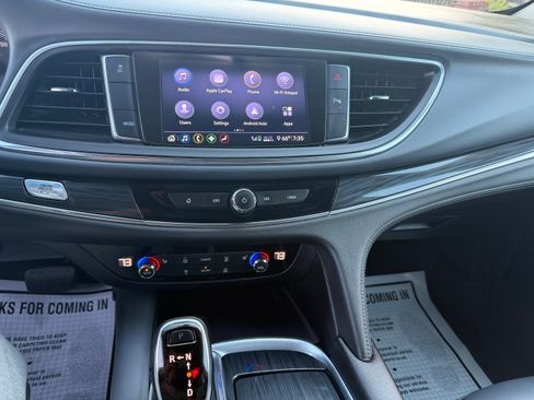 Used 2020 Buick Enclave Essence w/ Trailering Package, 5000 lbs. FWD image 10