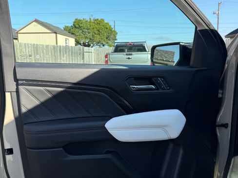 Used 2024 GMC Canyon AT4X w/ AT4X AEV Edition AWD/4WD image 6