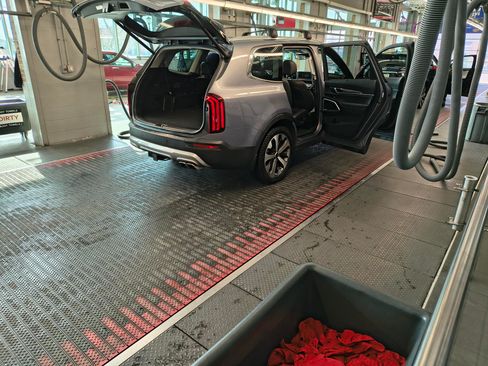 Used 2020 Kia Telluride EX w/ EX Premium Package image 8