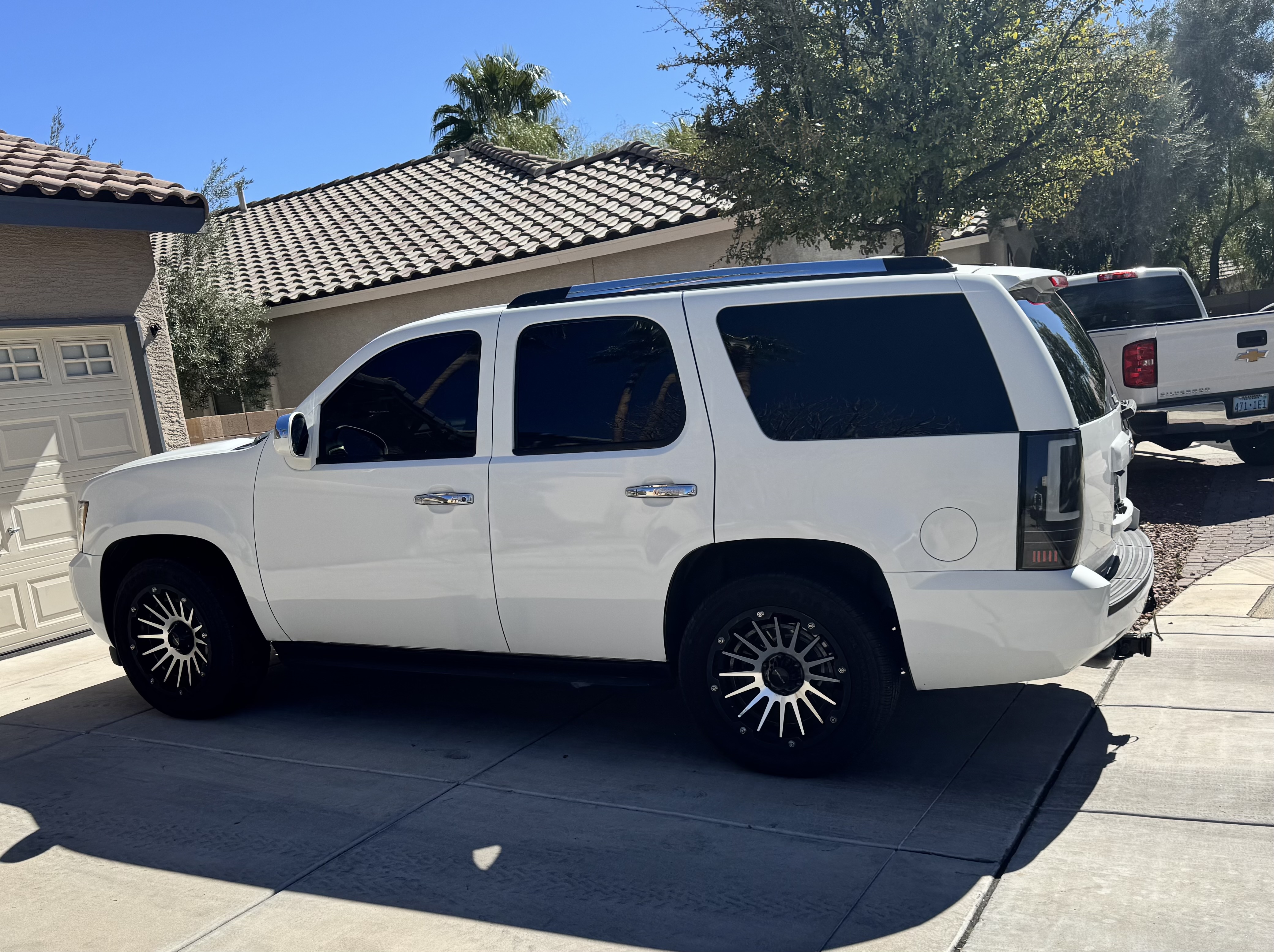 Used 2013 Chevrolet Tahoe 2WD image 1