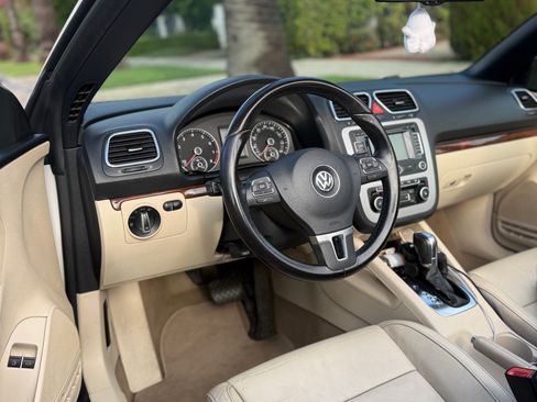 Used 2012 Volkswagen Eos Lux image 9