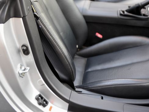 Used 2008 MAZDA MX-5 Miata Grand Touring w/ Premium Pkg image 31