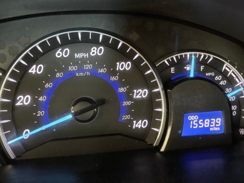 Used 2013 Toyota Camry XLE w/ Leather Pkg image 15