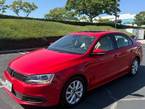 Used 2012 Volkswagen Jetta SE FWD image 14