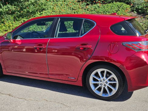Used 2013 Lexus CT 200h image 6