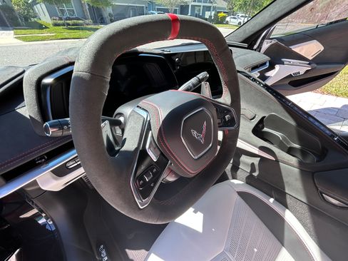 Used 2023 Chevrolet Corvette Stingray Premium Cpe w/ Z51 Performance Package image 26