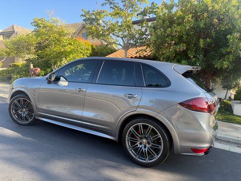 Used 2013 Porsche Cayenne GTS AWD/4WD image 2