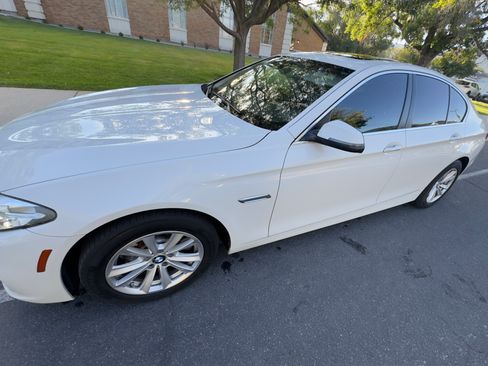 Used 2014 BMW 528i xDrive Sedan AWD/4WD image 12