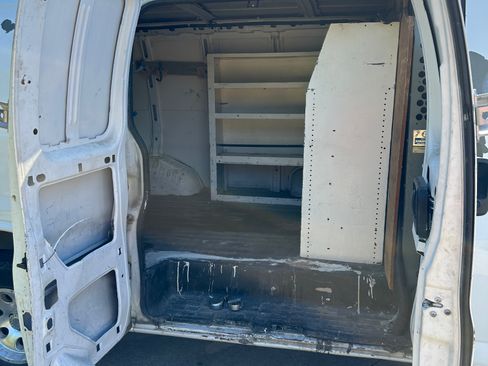 Used 1999 Chevrolet Express 1500 image 12