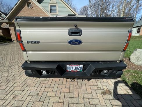 Used 2010 Ford F150 XLT image 9