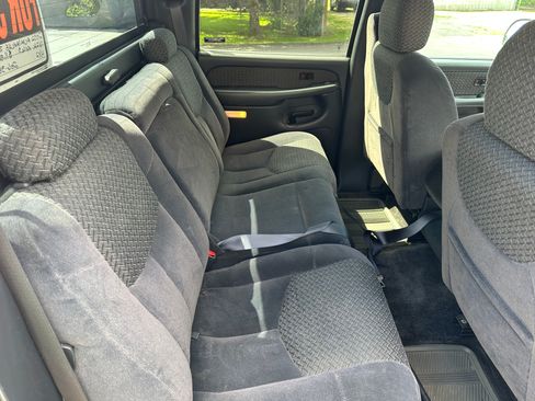 Used 2002 Chevrolet Avalanche 2500 RWD image 6