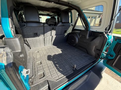 Used 2020 Jeep Wrangler Unlimited Rubicon AWD/4WD image 24