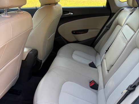 Used 2016 Buick Verano w/ Comfort Package FWD image 11