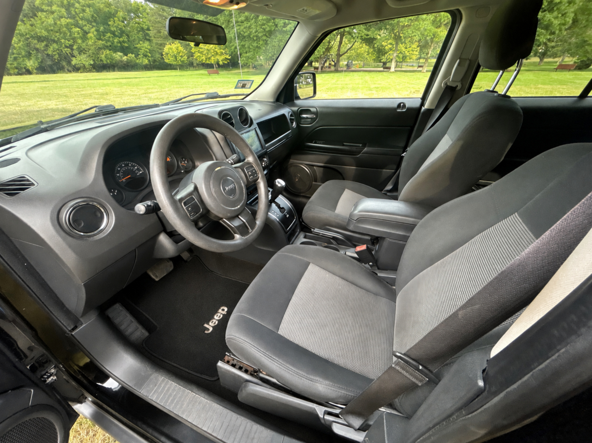 Used 2014 Jeep Patriot Sport w/ Power Value Group FWD image 6