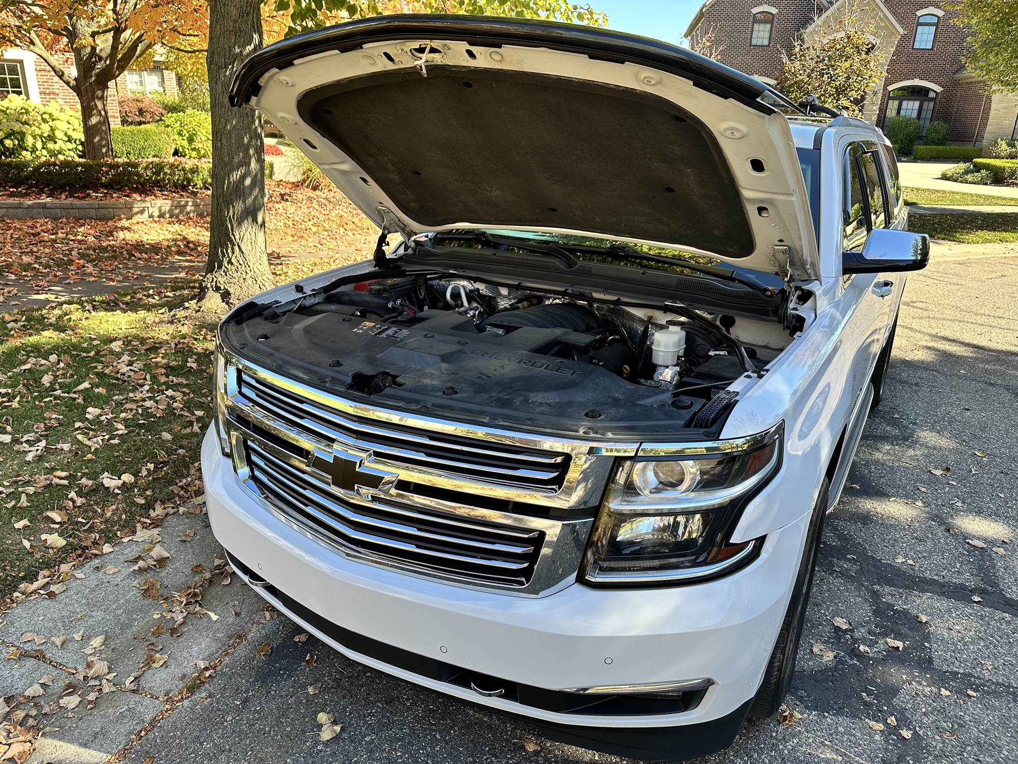 Used 2016 Chevrolet Suburban LTZ AWD/4WD image 10