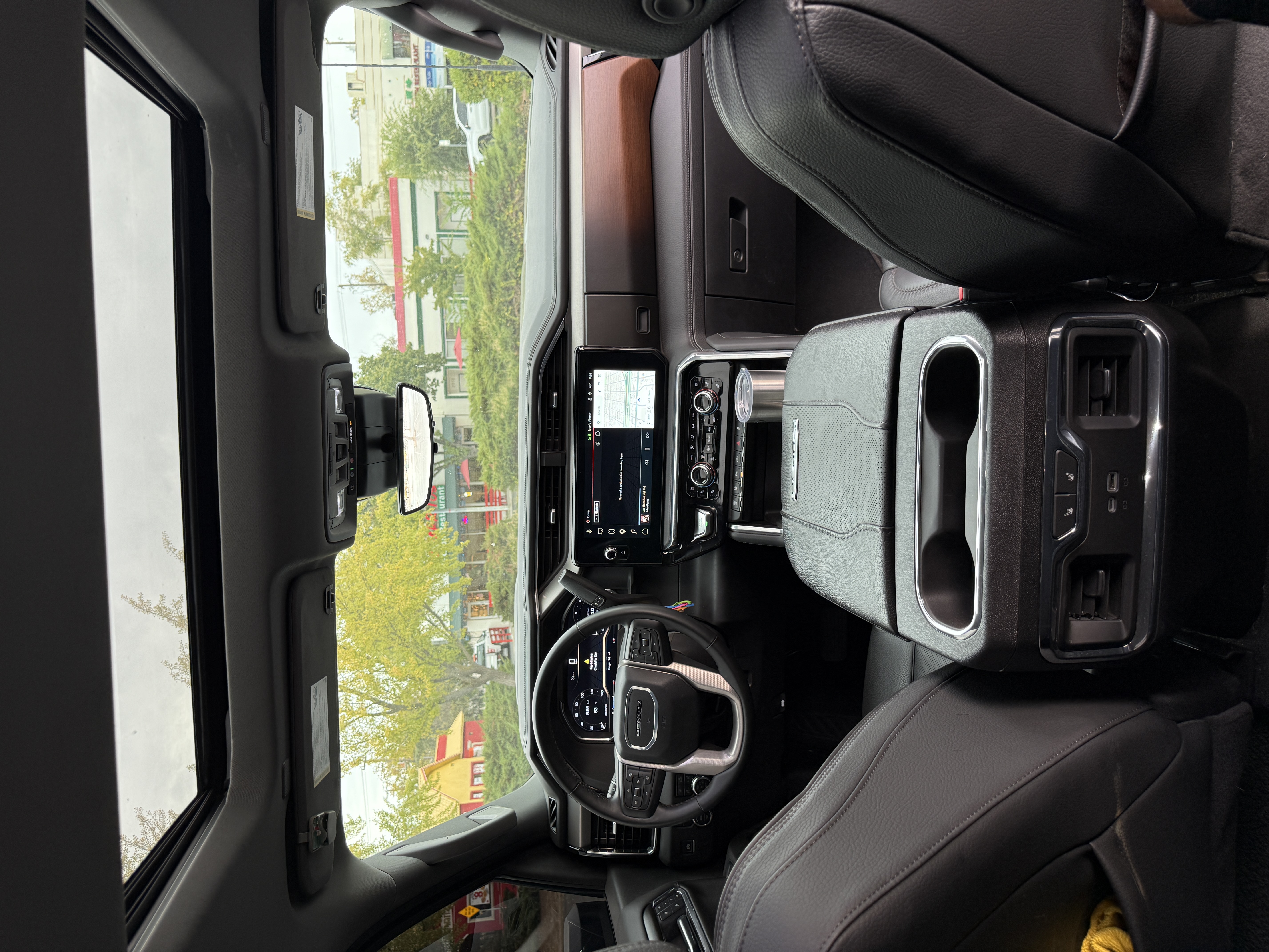 Used 2025 GMC Sierra 2500 Denali w/ Denali Reserve Package AWD/4WD image 9