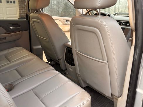 Used 2012 GMC Sierra 2500 SLT w/ SLT Convenience Package image 11