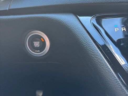 Used 2020 Chrysler Pacifica Touring w/ S Appearance Package image 14